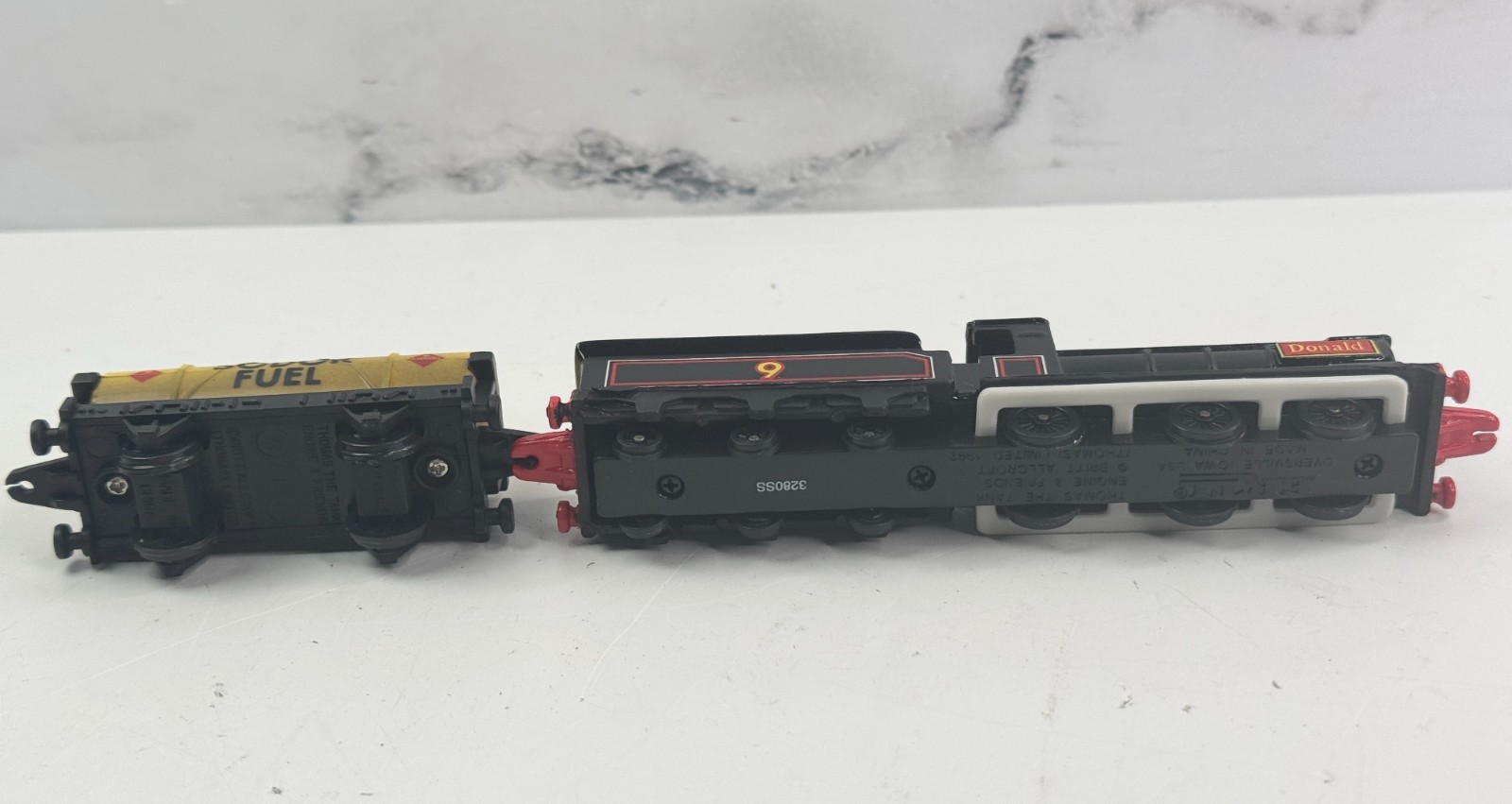 ERTL Douglas “Thomas The Train” Locomotive & Sodor Fuel Train Car | A++ Shape