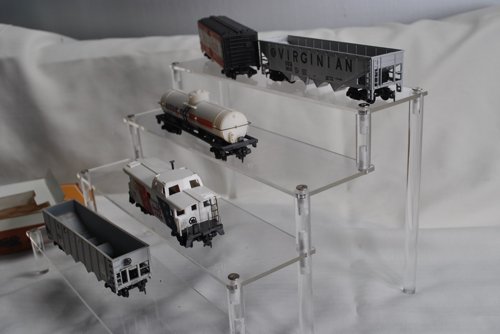 5pc Lot Tyco HO Scale Baby Ruth Union 76 Virginian Hopper Tanker Box Cars