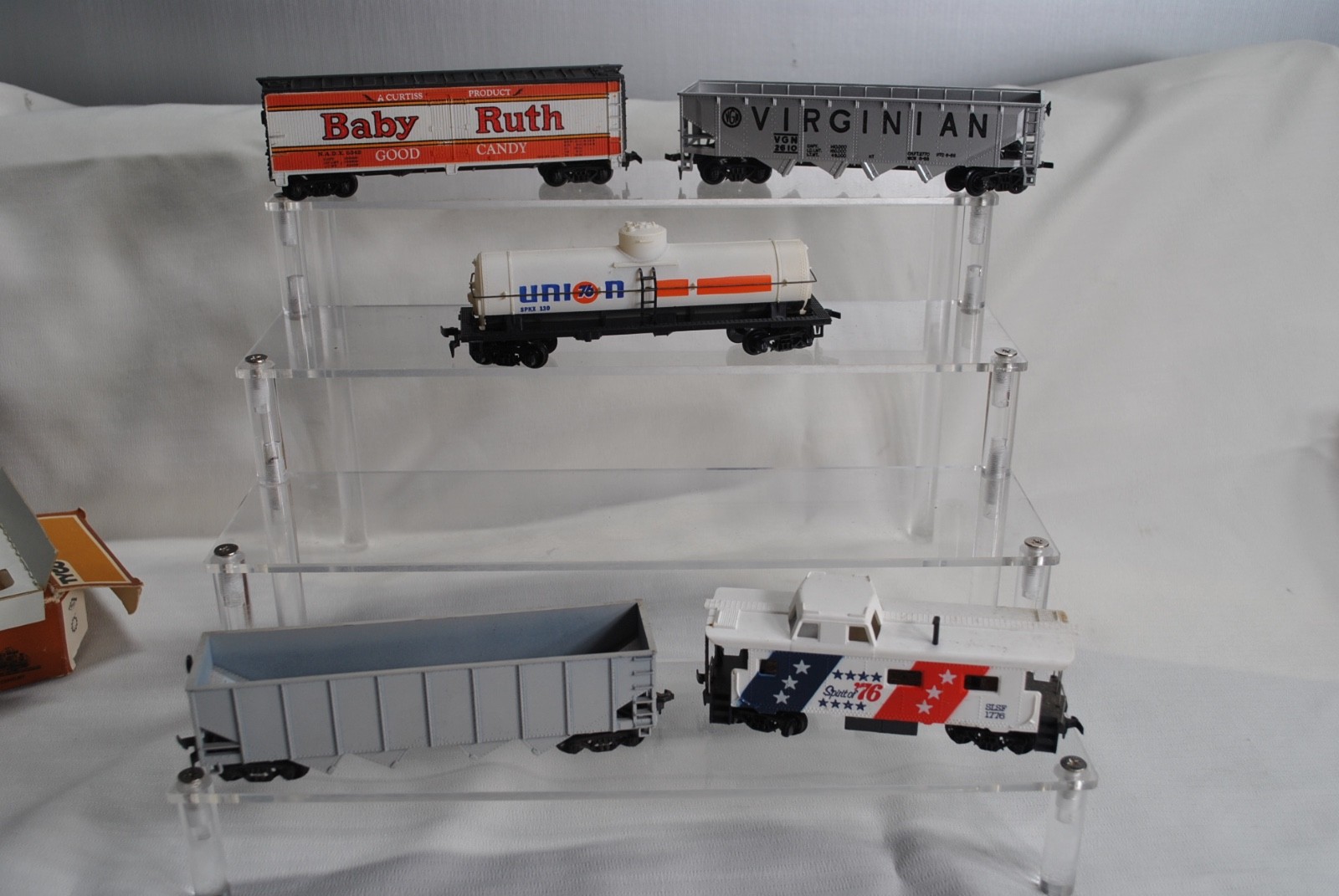 5pc Lot Tyco HO Scale Baby Ruth Union 76 Virginian Hopper Tanker Box Cars