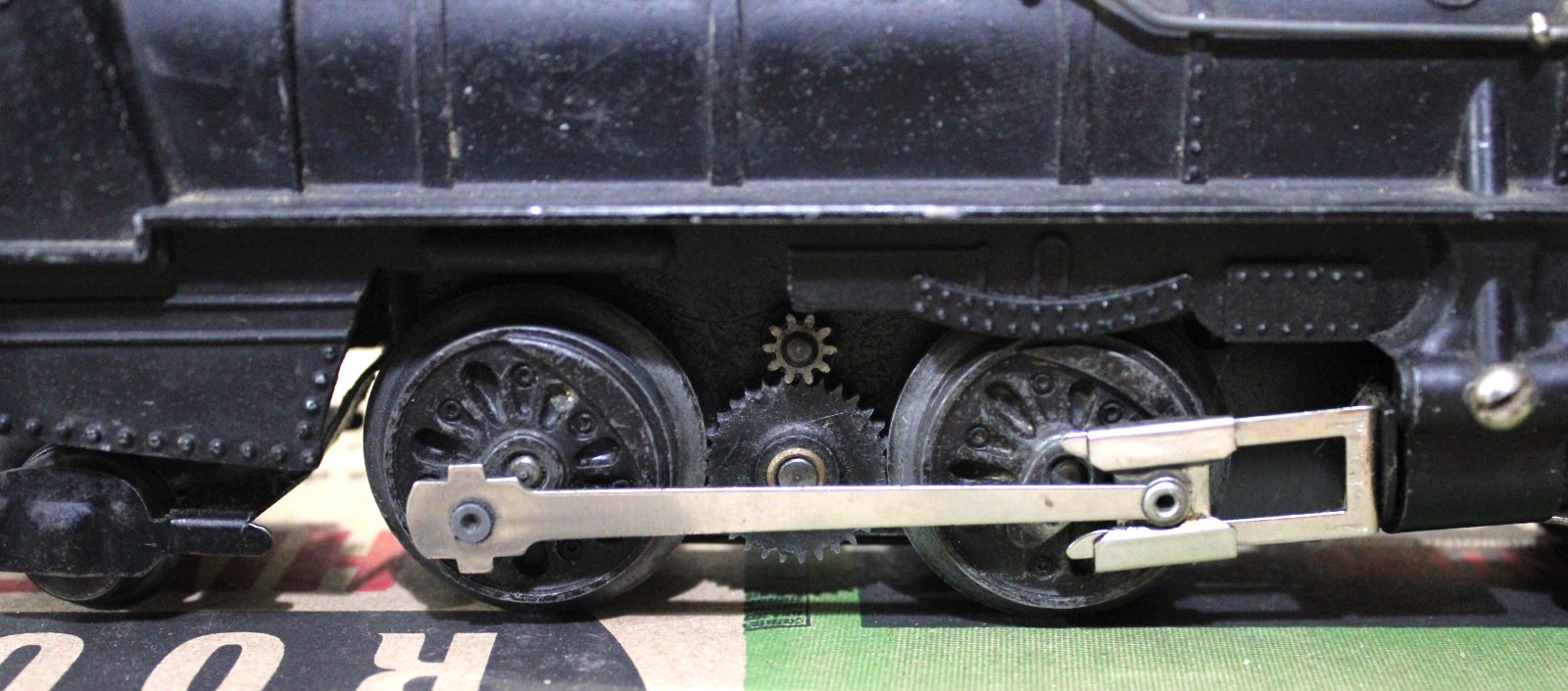 Marx 999 Electric 2-4-2, Black Die-Cast Locomotive – Solid Spoke Pilot (1947)