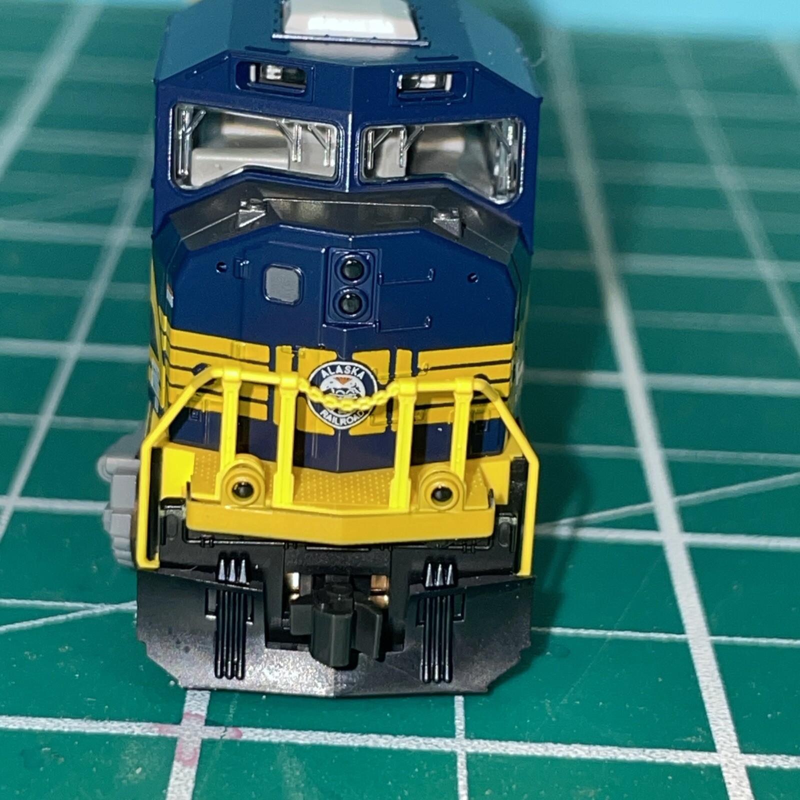 New! Kato N-Scale 176-6412 SD70MAC Alaska 100 Years $145.00 Make Offer