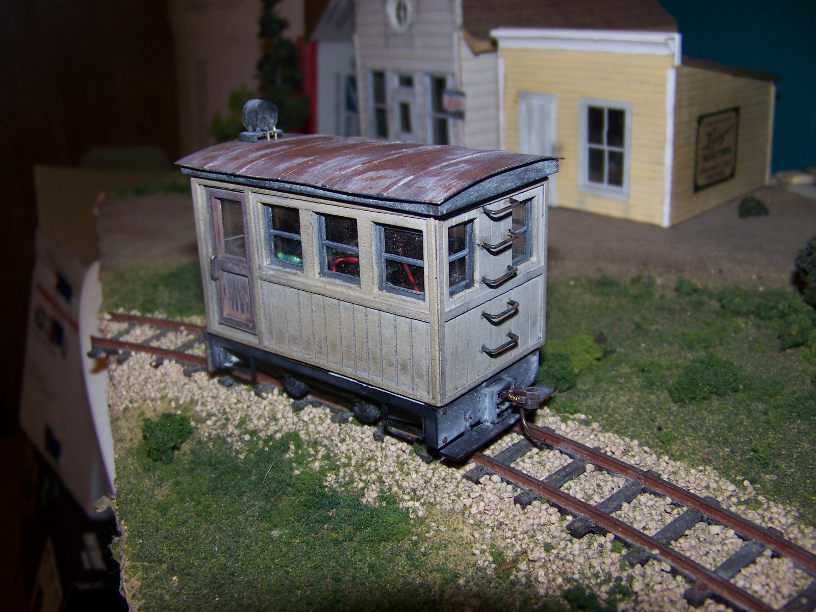 ON30 BOX CAB ,PASSENGER CAB KIT , FITS BACHMANN 0-4-0 SIDE ROD AS DONOR MOTOR