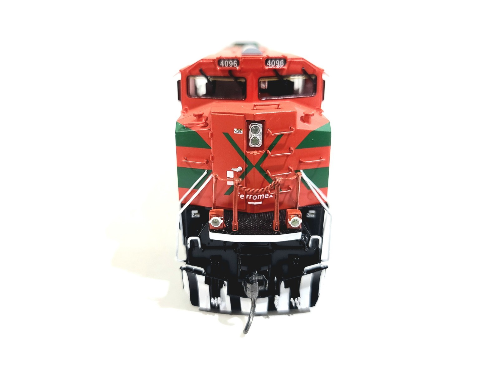 Division Point FXE SD70ACe Ferromex Iso Cab #4096 HO Brass Model #DP-2404.2 DCC