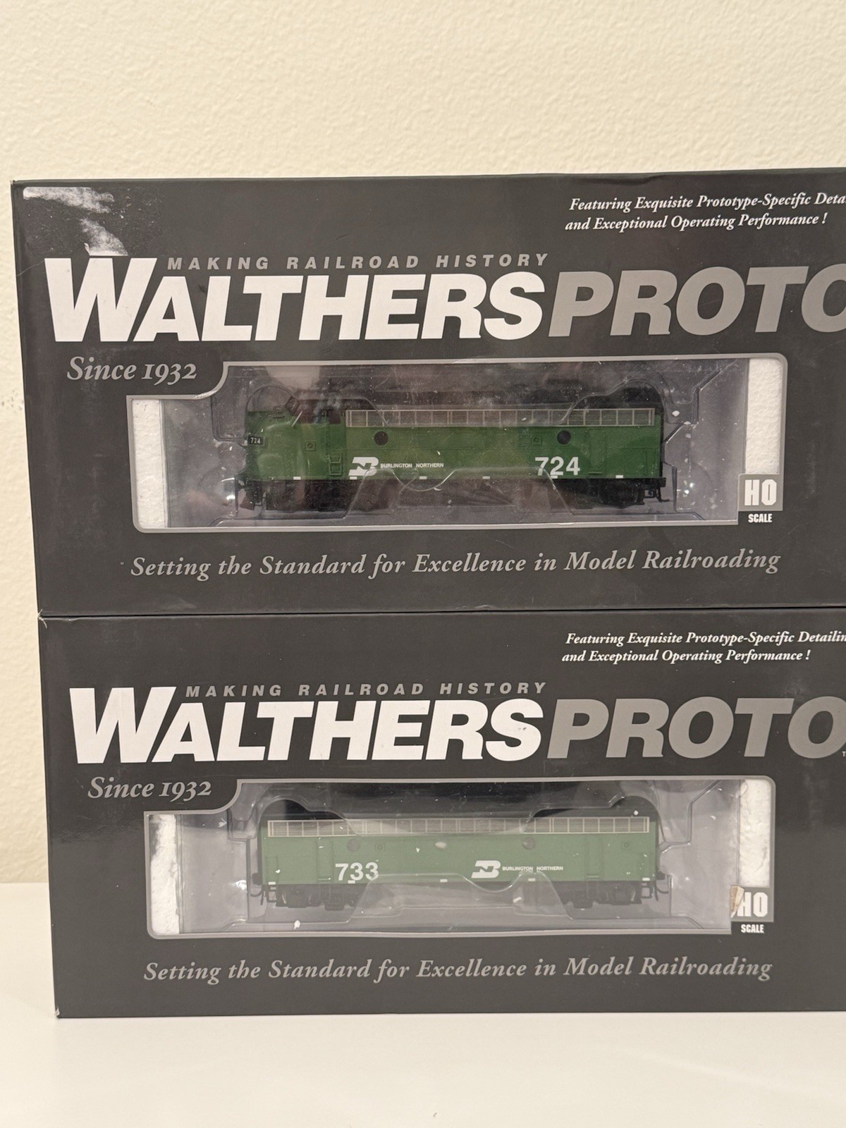 Burlington Northern F7 A/B #724 #733 Walthers Proto HO Scale DCC & Tsunami LED
