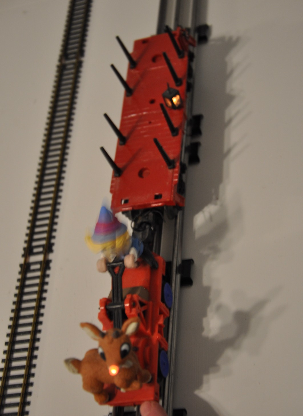 1 OF A KIND O Gauge Handcar Elf & Rudolf w/Lit Red Nose/ Lit Lantern Car in Tow