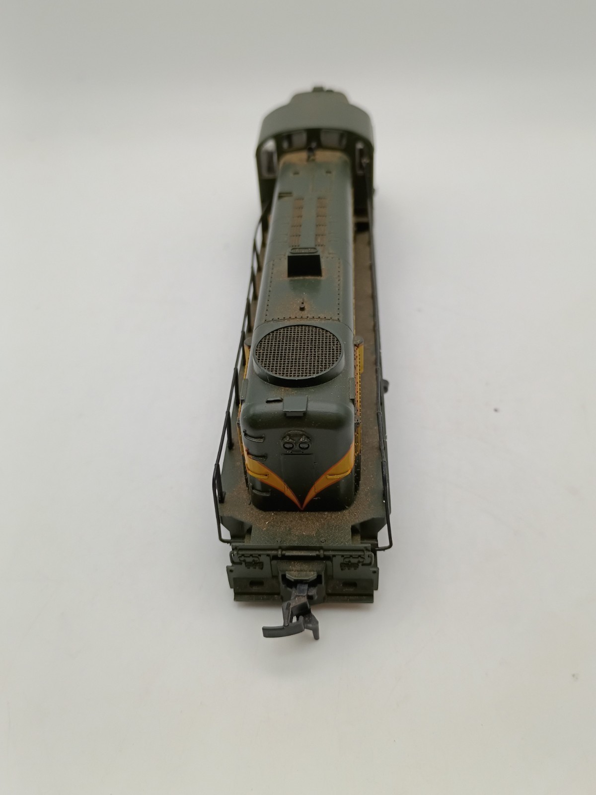 Kato HO Scale Seaboard Air Line #1633 Alco RS3 Diesel Locomotive