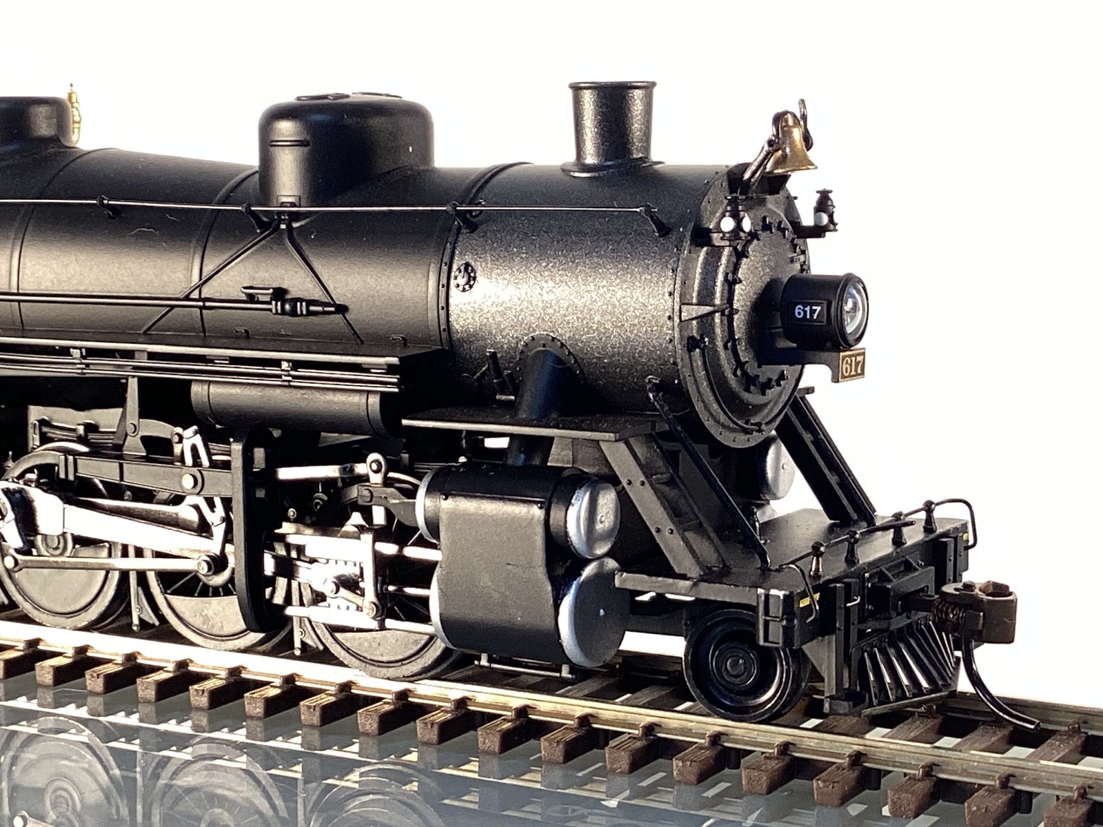 Bachmann 54305 HO 2-8-2 – Maine Central #617 – DCC/Sound (Soundtraxx)