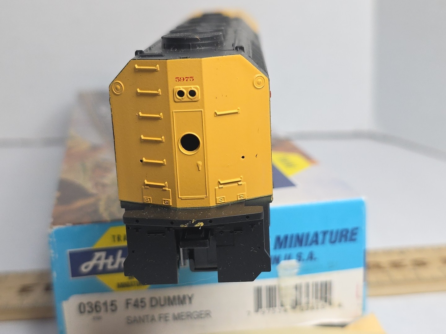 NOS Athearn 3615 HO Scale SF Santa Fe Merger F45 Dummy Diesel Locomotive