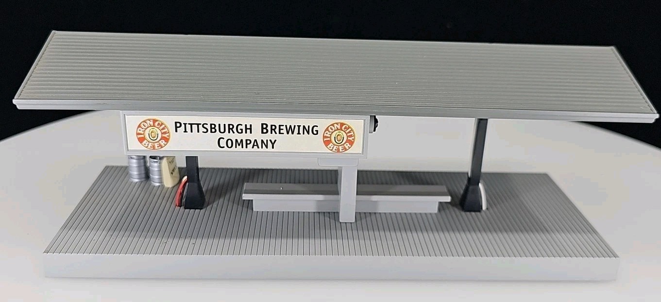 MTH RailKing O 1/48 Scale 30-90189 Pittsburgh Brewing Operating Freight Platform