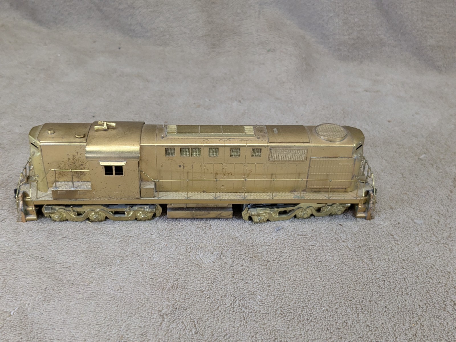 ALCO Models Brass DL-702 Diesel Locomotive HO Scale High Hood D-124