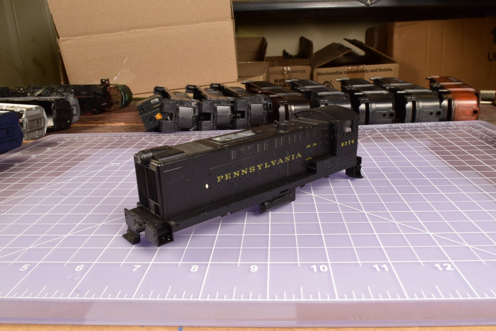 HO SHELL emd S-12 Pennsylvania switcher, horn, insert at cab & nose light