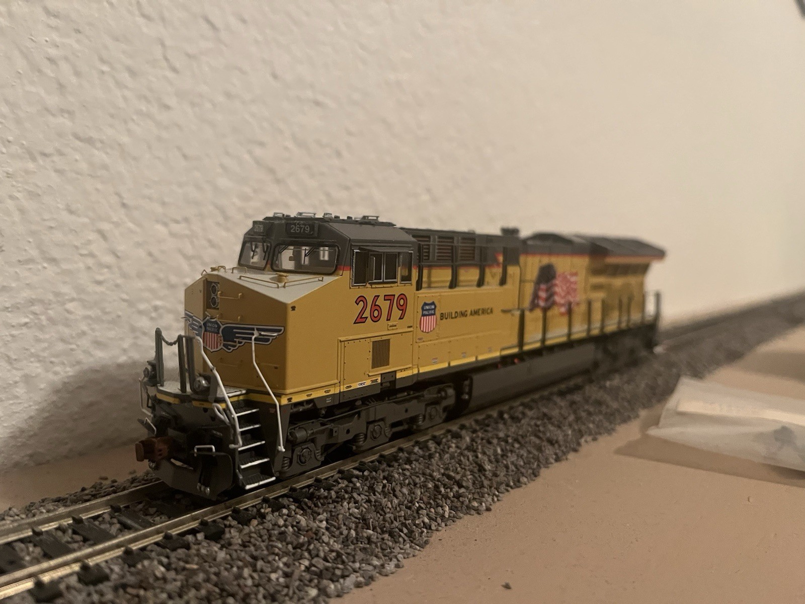 HO ScaleTrains Union Pacific Rivet Counter ES44AC Tier 4 GEVO SXT32661 DCC/Sound