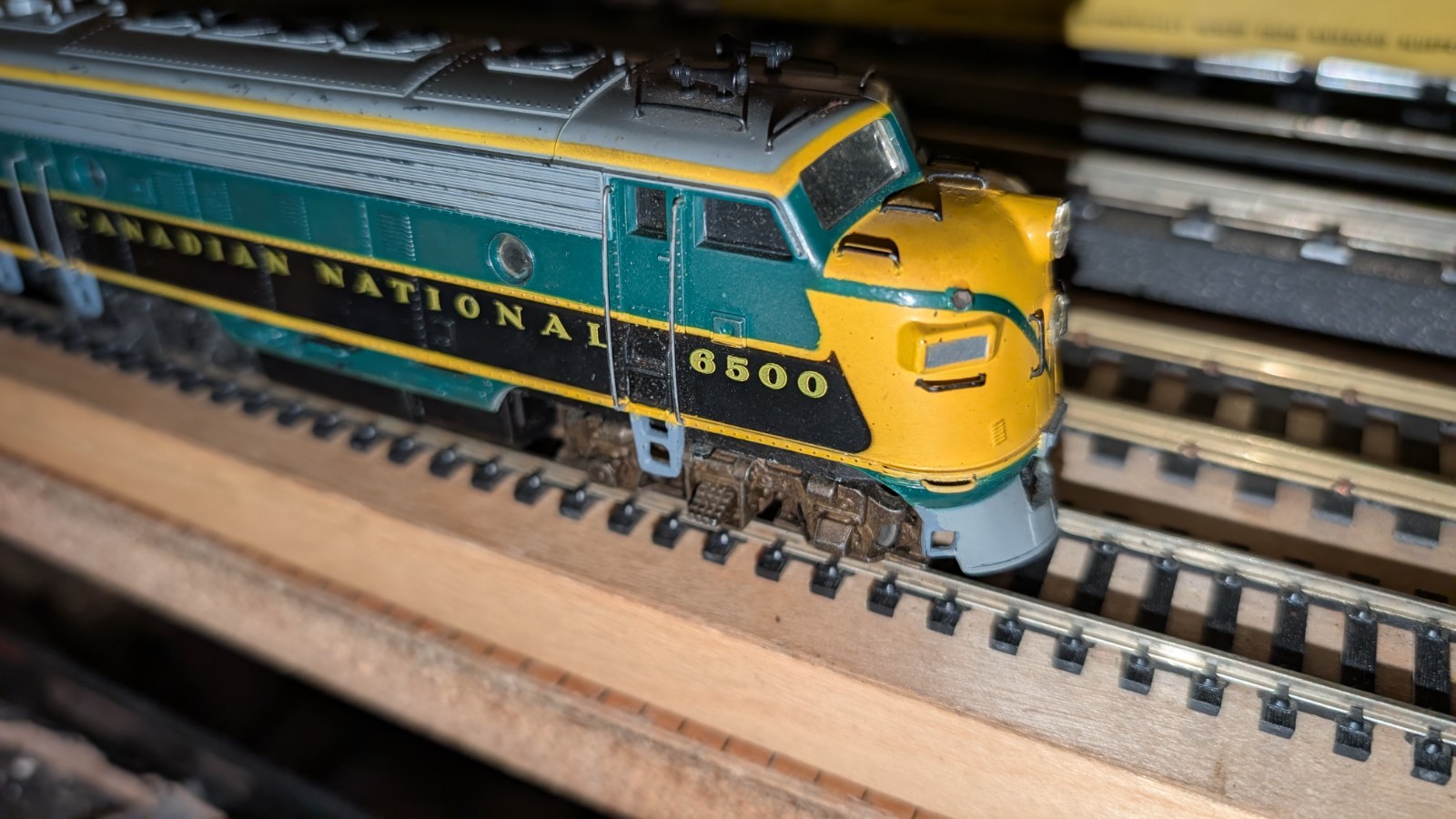 HO Gauge Athearn F9A & B Canadian National Diesel Locomotive w/boxes