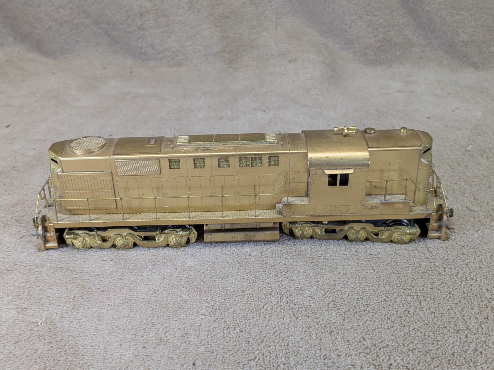 ALCO Models Brass DL-702 Diesel Locomotive HO Scale High Hood D-124
