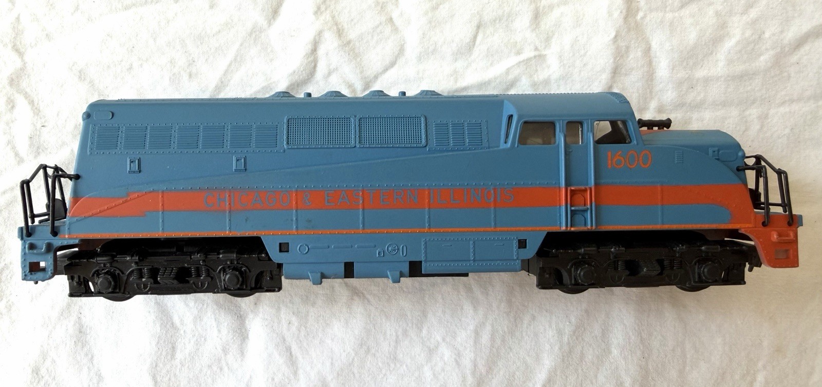 Vintage AHM Chicago & Eastern Illinois Dummy Engine #1600 Very Good Condition