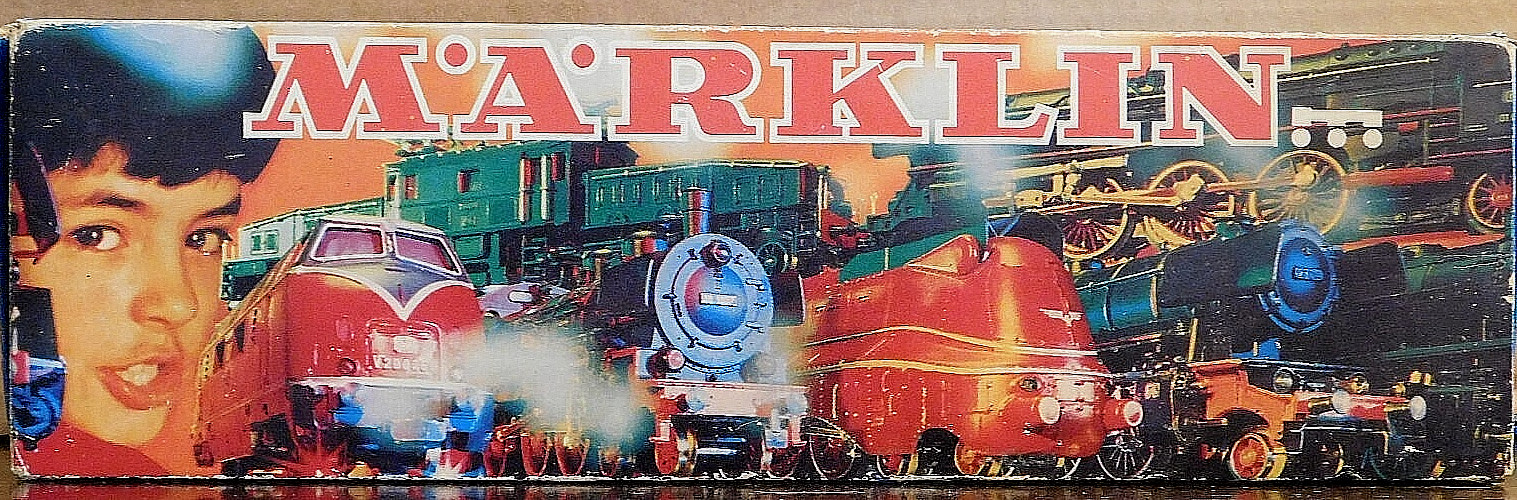Marklin Class V200 Heavy-Diesel-Hydaulic Locomotive ~ Deutsche Bahn ~ HO Boxed
