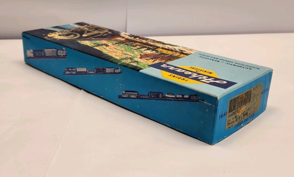 ATHEARN HO C &O U30C POWERED DIESEL LOCOMOTIVE 3310 UNBUILT B6