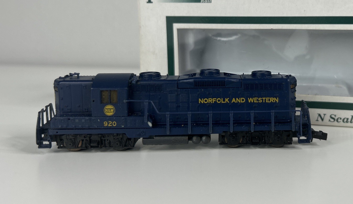 Locomotive 920 Norfolk and Western Industrial N scale Lifelike 04695. Brand New