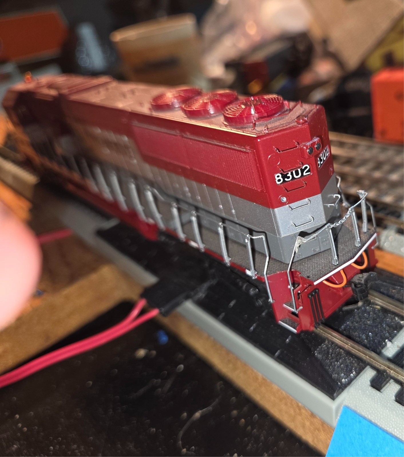 LIFE-LIKE PROTO 2000 ELECTROMOTIVE SD60 8302 DIESEL, BELIEVED DCC, SEE PHOTOS