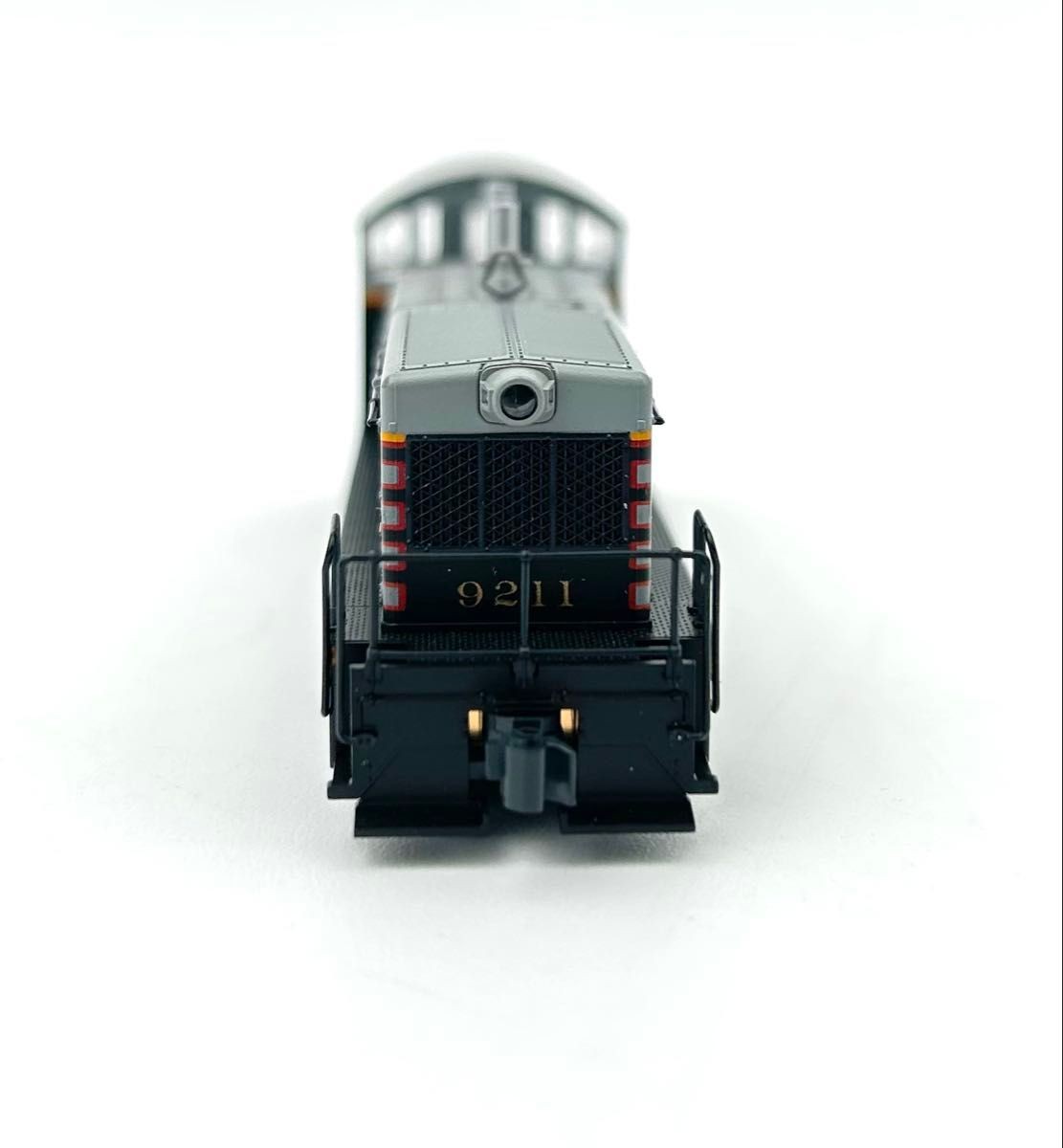 KATO 176-4368 NW2 Diesel Locomotive CB&Q #9211 N Scale Excellent Tested