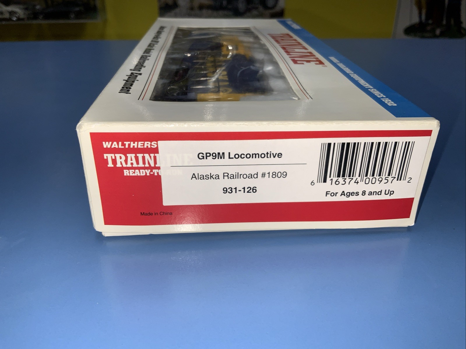 Walthers Trainline GP9M Loco Alaska Railroad #1809