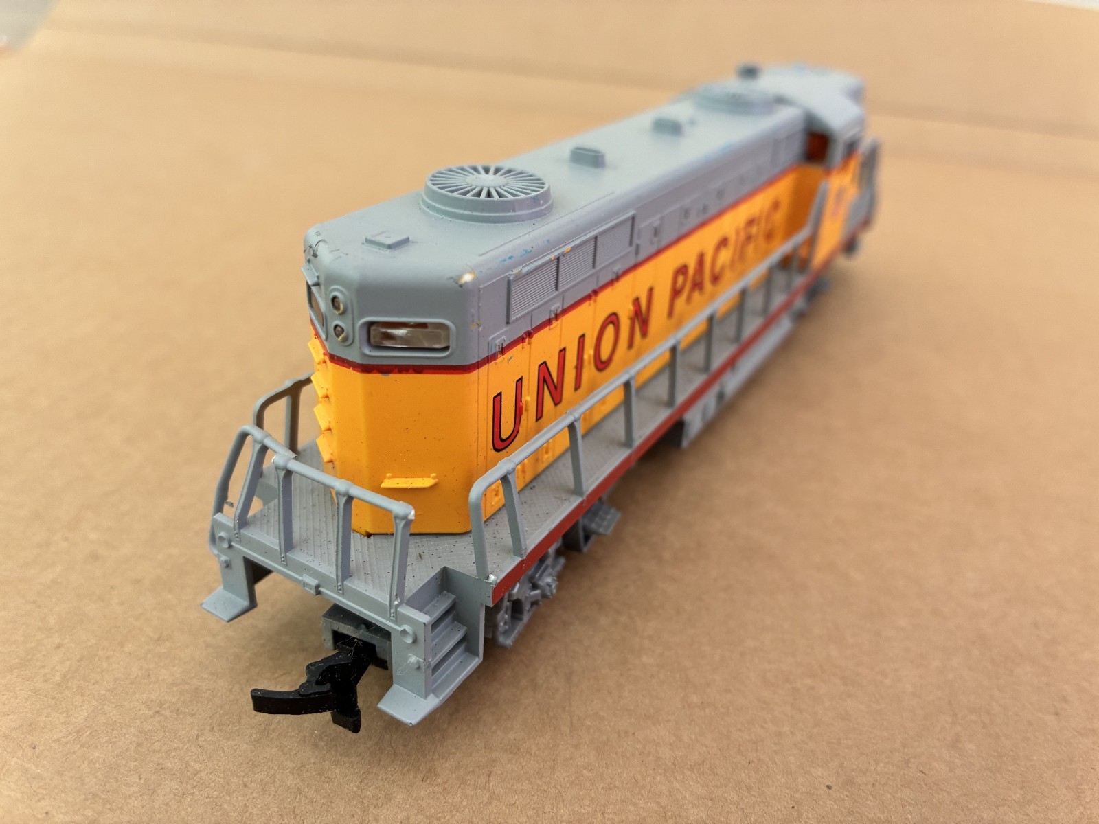 Bachmann HO Diesel Locomotive Union Pacific Untested Yugoslavia +FAST SHIPPING!