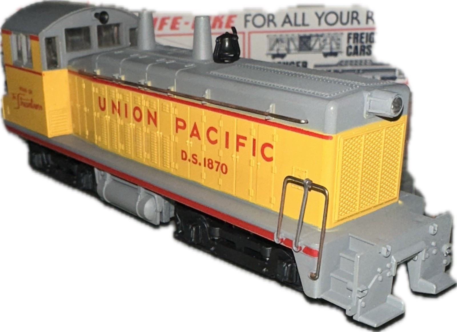 Vintage Union Pacific EMD NW2 Diesel Switcher Locomotive Athearn Used