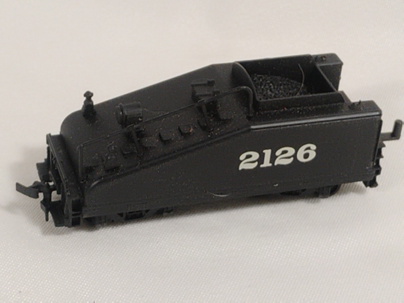 Bachman HO Scale 0-6-0? A.T. & S.F. #2126 Model Train Locomotive & Coal Car