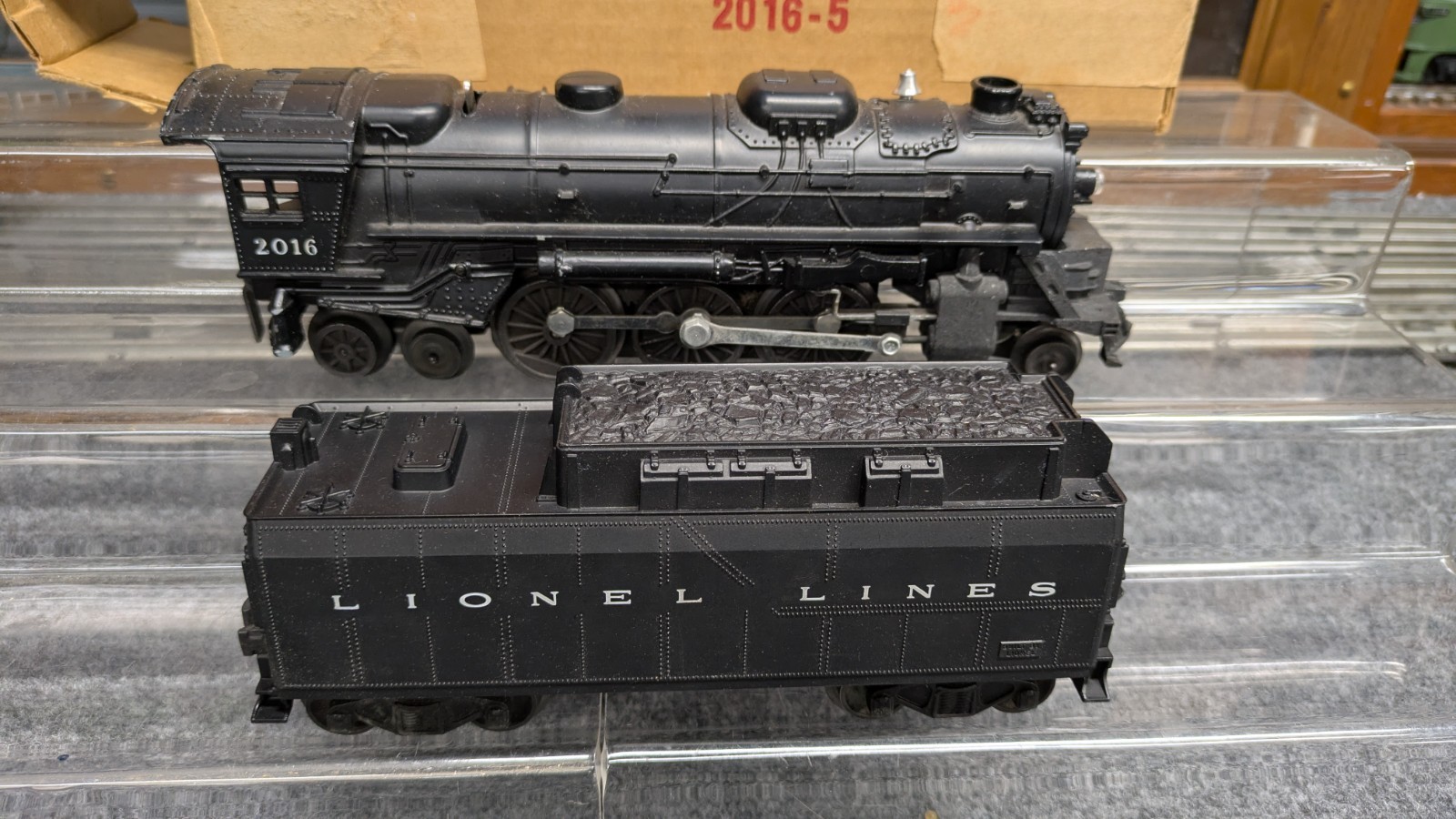 Lionel Postwar O Gauge 2016 Steam Locomotive & 6026W Tender – Tested