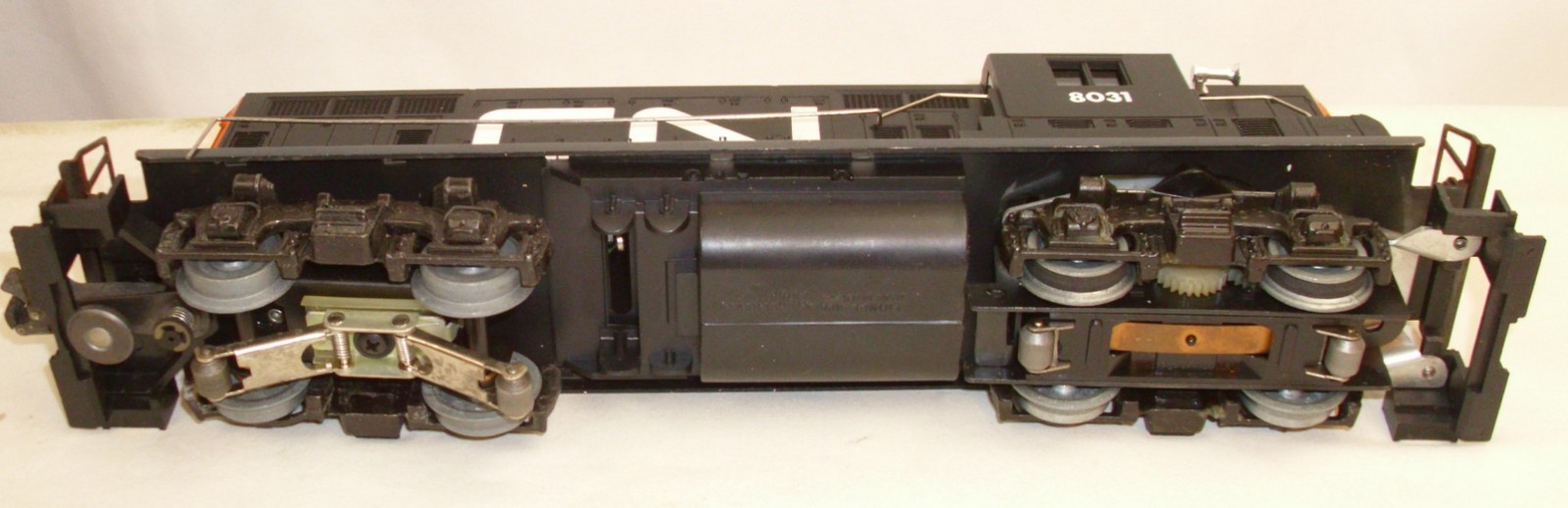 LIONEL CANADIAN NATIONAL GP-7 DIESEL LOCOMOTIVE 4-0-4 O SCALE 1978 6-8031