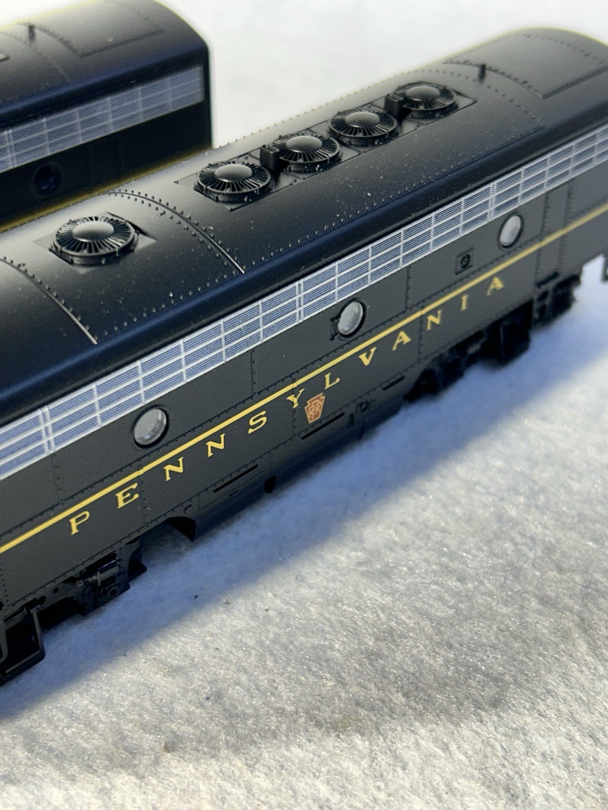 Stout Stewart/KATO F-7-A/B Phase I Late PENNSY Locos Both Powered