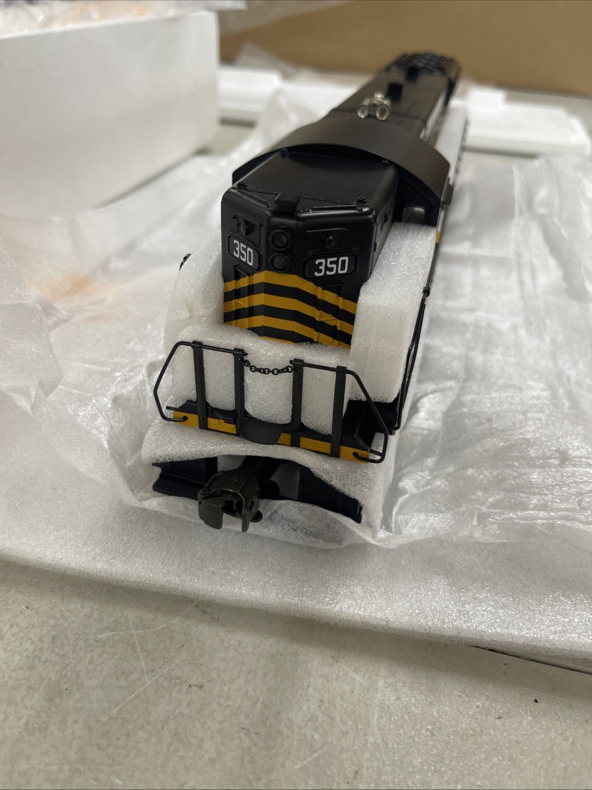 MTH MT-2110L Nickel Plate Road Cab No. 350 EMD SD-9 W/Proto OB Cab 350