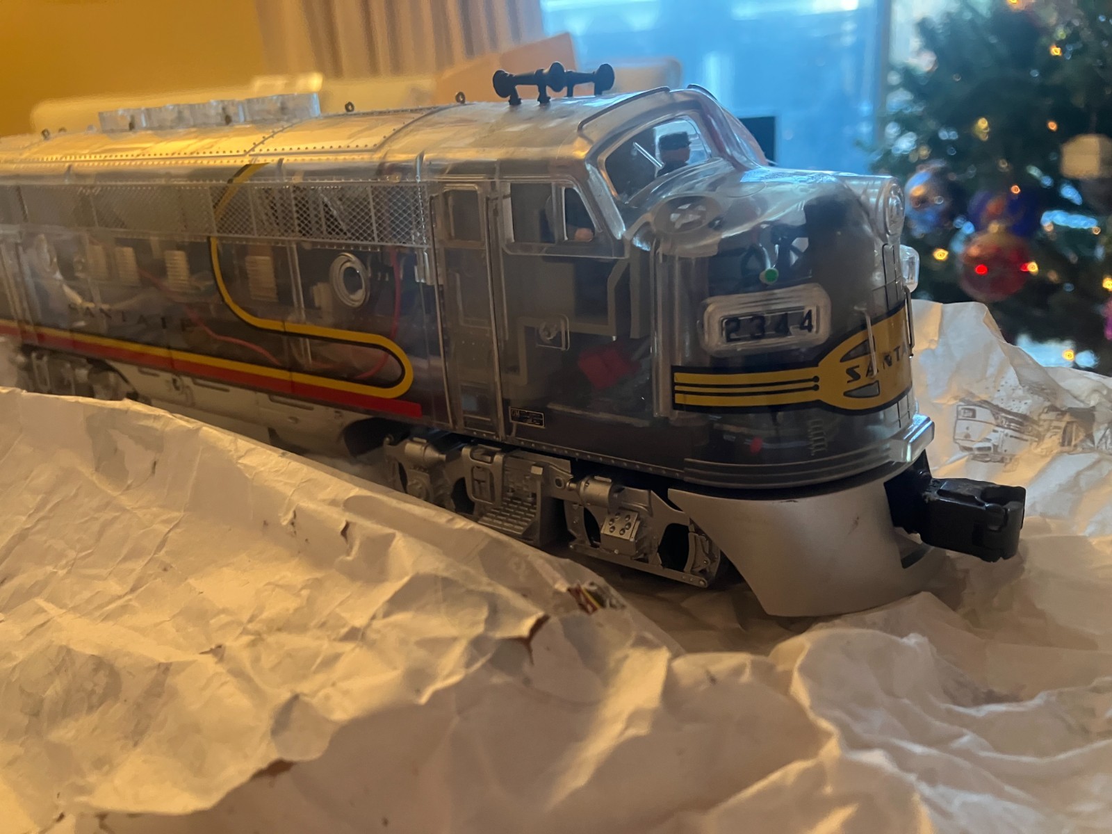MTH DAP 20-80002A Santa Fe Clear Body F-3 Diesel ABA w/BCR, Paper & Red Ribbons