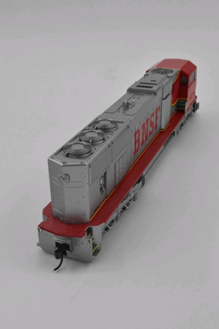 Athearn Genesis HO SD75M BNSF #G6135 Diesel With DCC Addon – Unbuilt Kit
