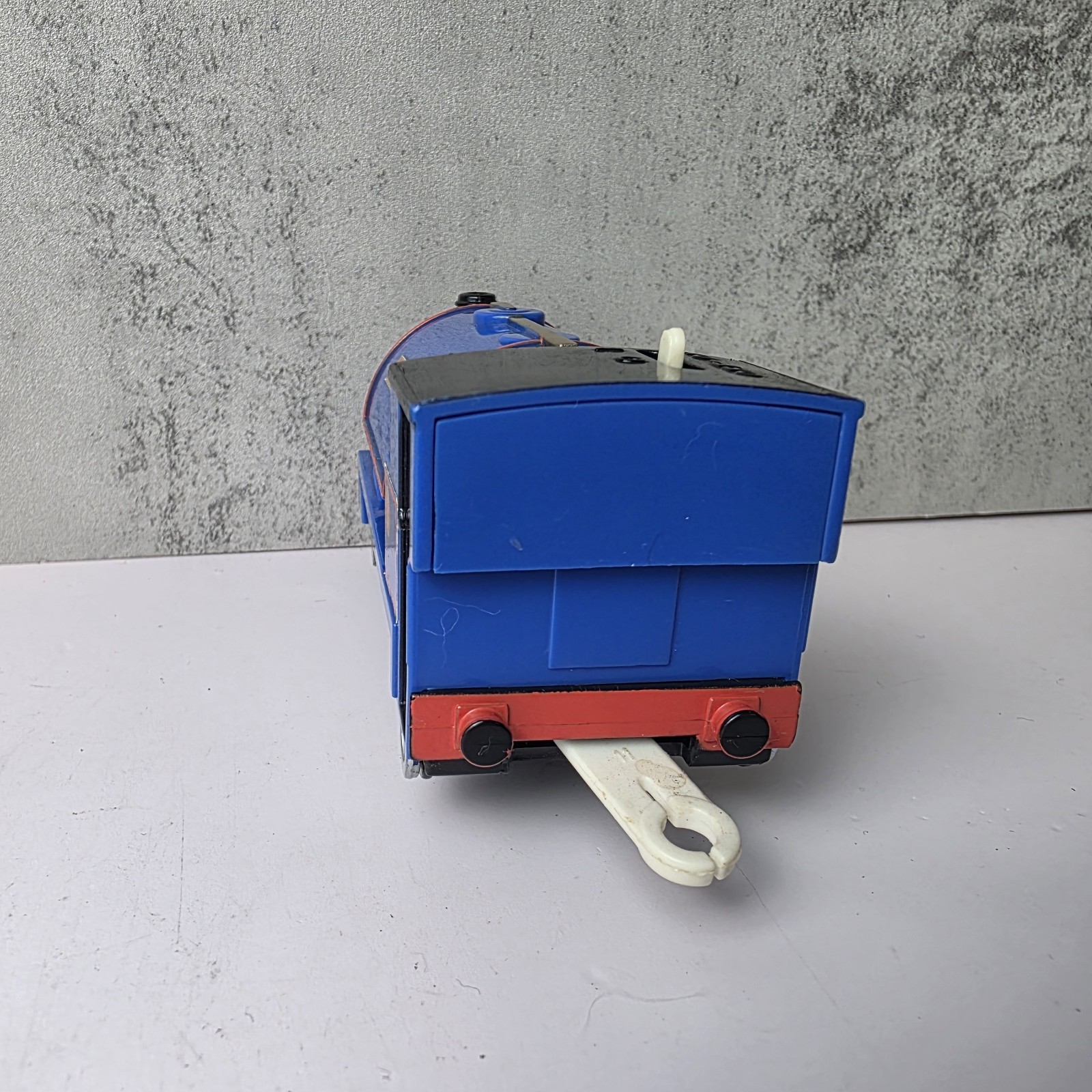 Thomas TrackMaster Sir Handel Motorized Engine Blue Train Mattel V0950 2010