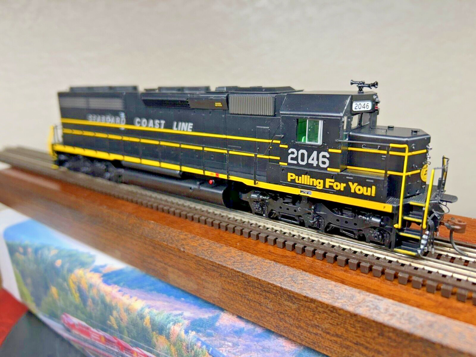 SEABOARD COAST LINE SD45-2 LOCO- DCC/SOUND – HO Scale -“GENESIS” NEW RTR OOP