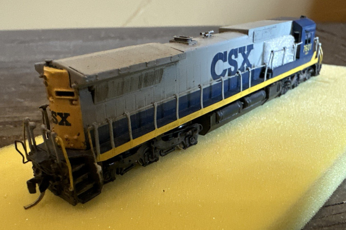 Hallmark Models N Scale Brass #594 GE Dash 8-40C CSX #7601 FP Pre-Owned Need TLC