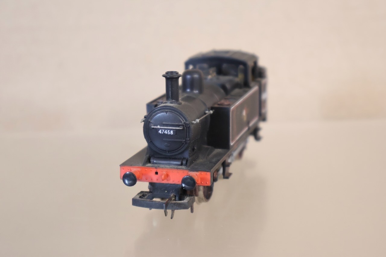 HORNBY R058 WEATHERED BR BLACK 0-6-0 JINTY CLASS 3F TANK LOCOMOTIVE 47458 op