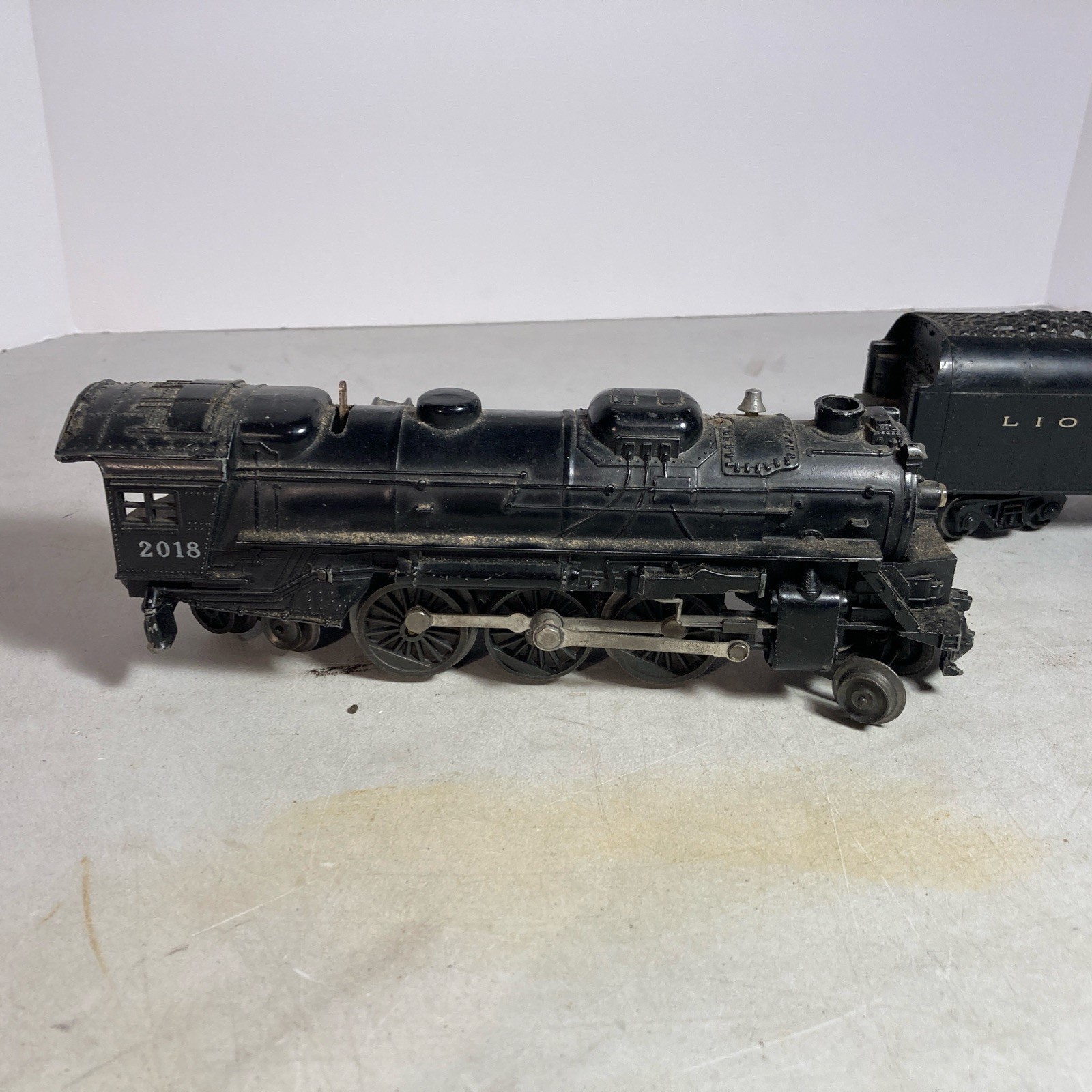Post War Lionel Lines 027 O Gauge 2-6-4 Steam Locomotive w/1130T Tender & Manual