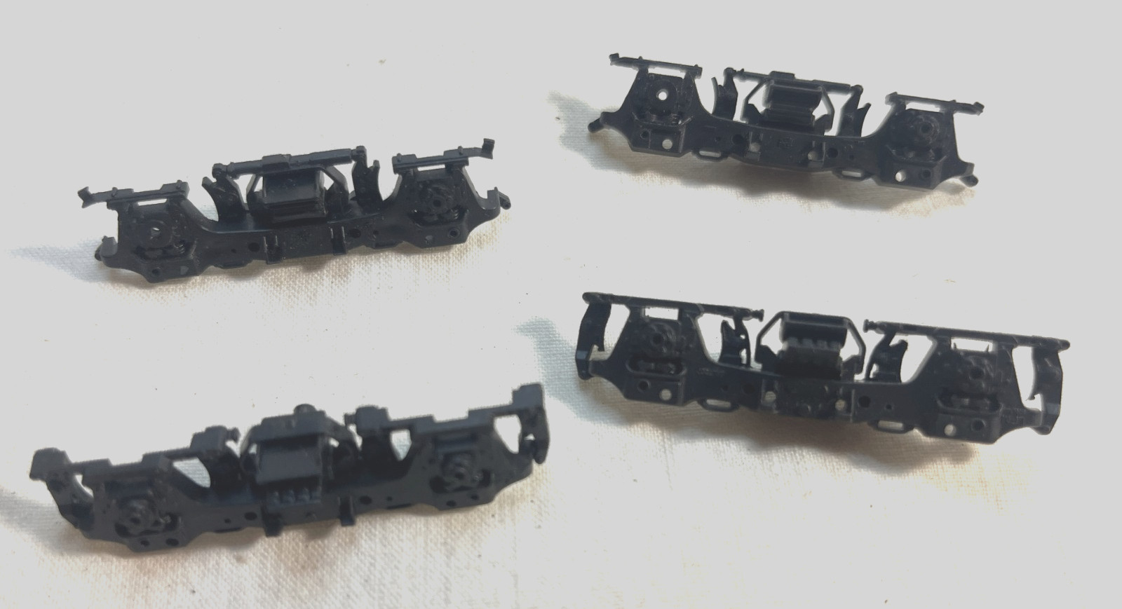 HO scale locomotive PARTS, EMD Blomberg B & M truck side frames 1 set each