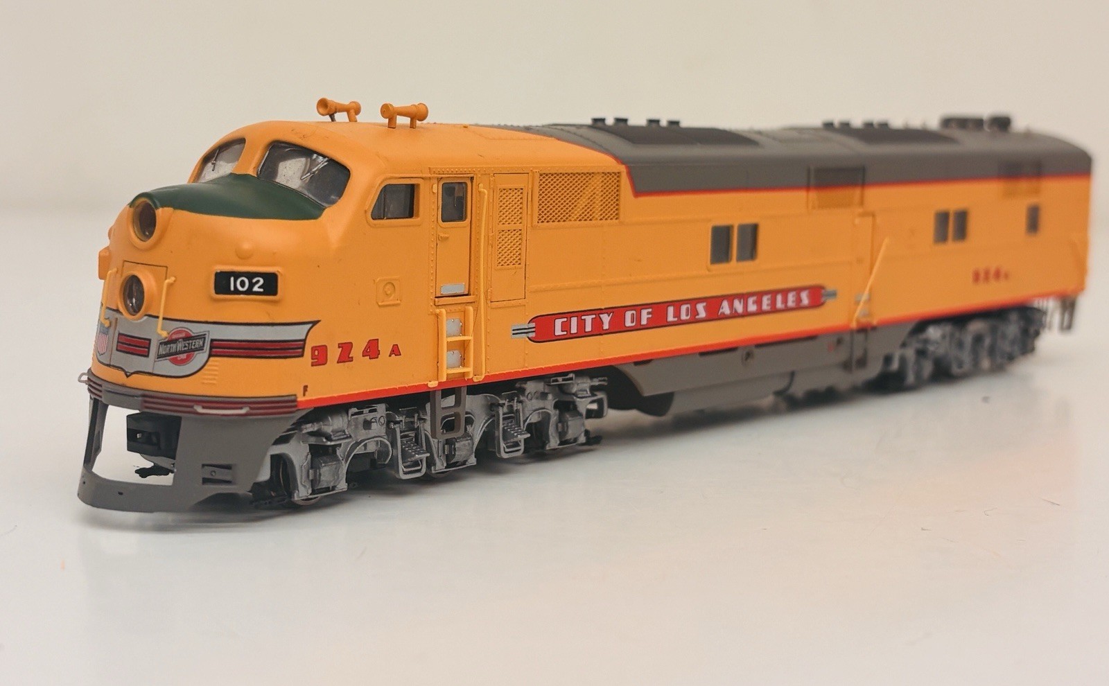 Proto 2000 HO UP City of Los Angeles E7 Powered 924A & E6B Non Powered 926B
