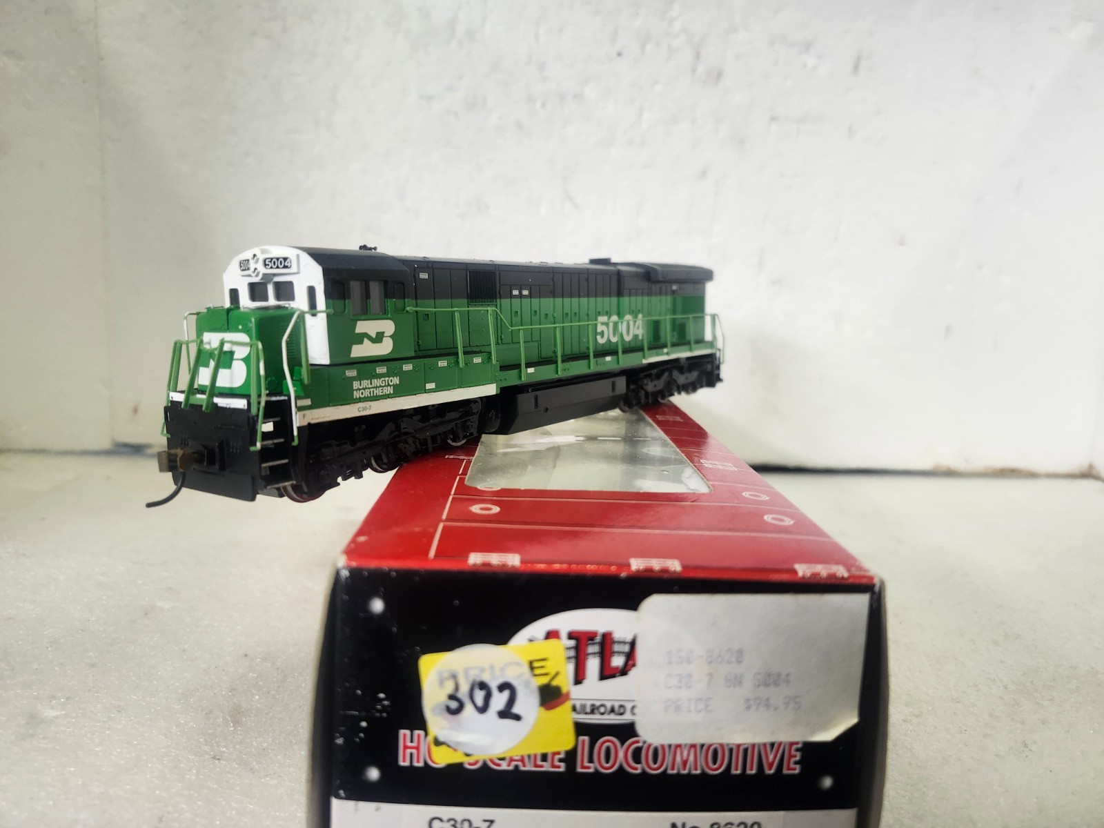 ATLAS TESTED HO BURL/NORTH. C30-7 ROAD 5004 REVERSING LIGHTS KD’S BONUS DONATIO