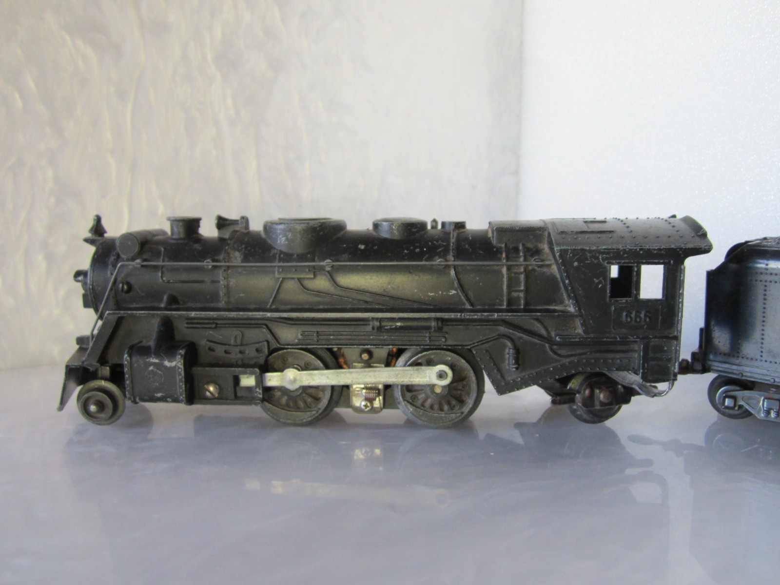 VTG MARX O GAUGE CAST IRON STEAM LOCOMOTIVE WITH SOUTHERN PACIFIC LINES TENDER