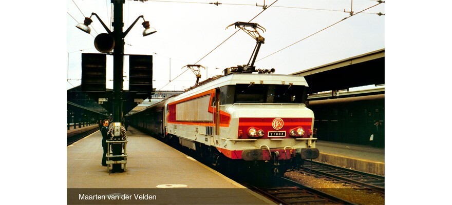 Jouef Hj2421 Cc 21003 Livery Grand Comfort Gray/Red/Orange, Air Intakes