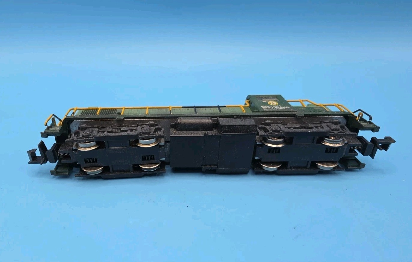 N Scale Atlas RS-3 British Columbia BC Rail 570 Switcher Locomotive Engine