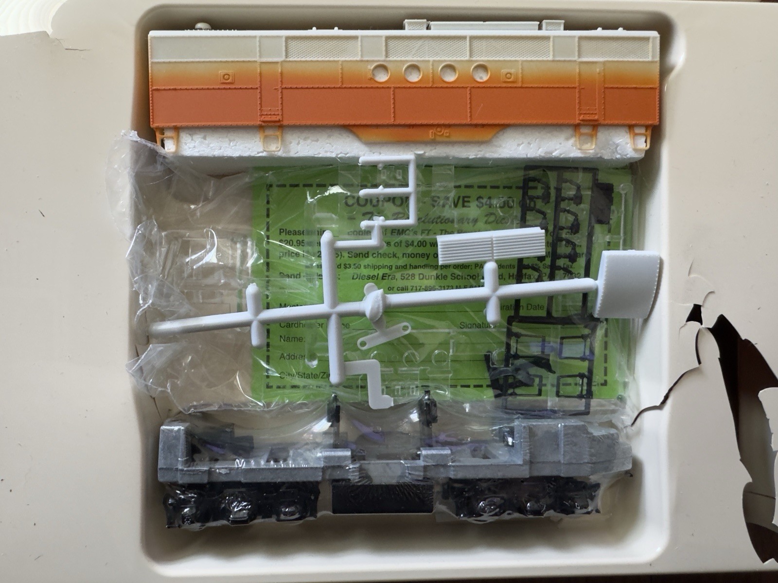 VINTAGE Stewart 5002/5004 HO Scale FTA Powered & FTB Dummy Locomotives