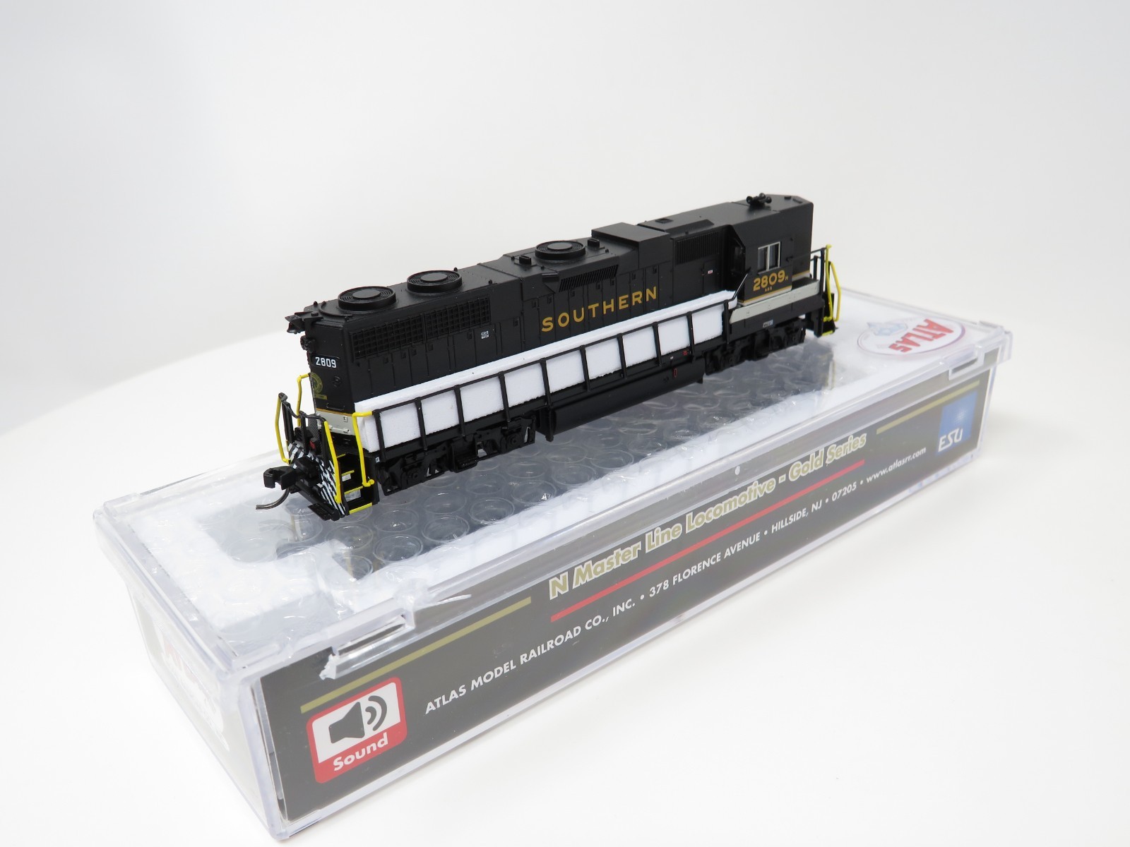 Atlas N 40005638 DCC ESU LokSound Southern Railway GP-38 Diesel Locomotive GP38