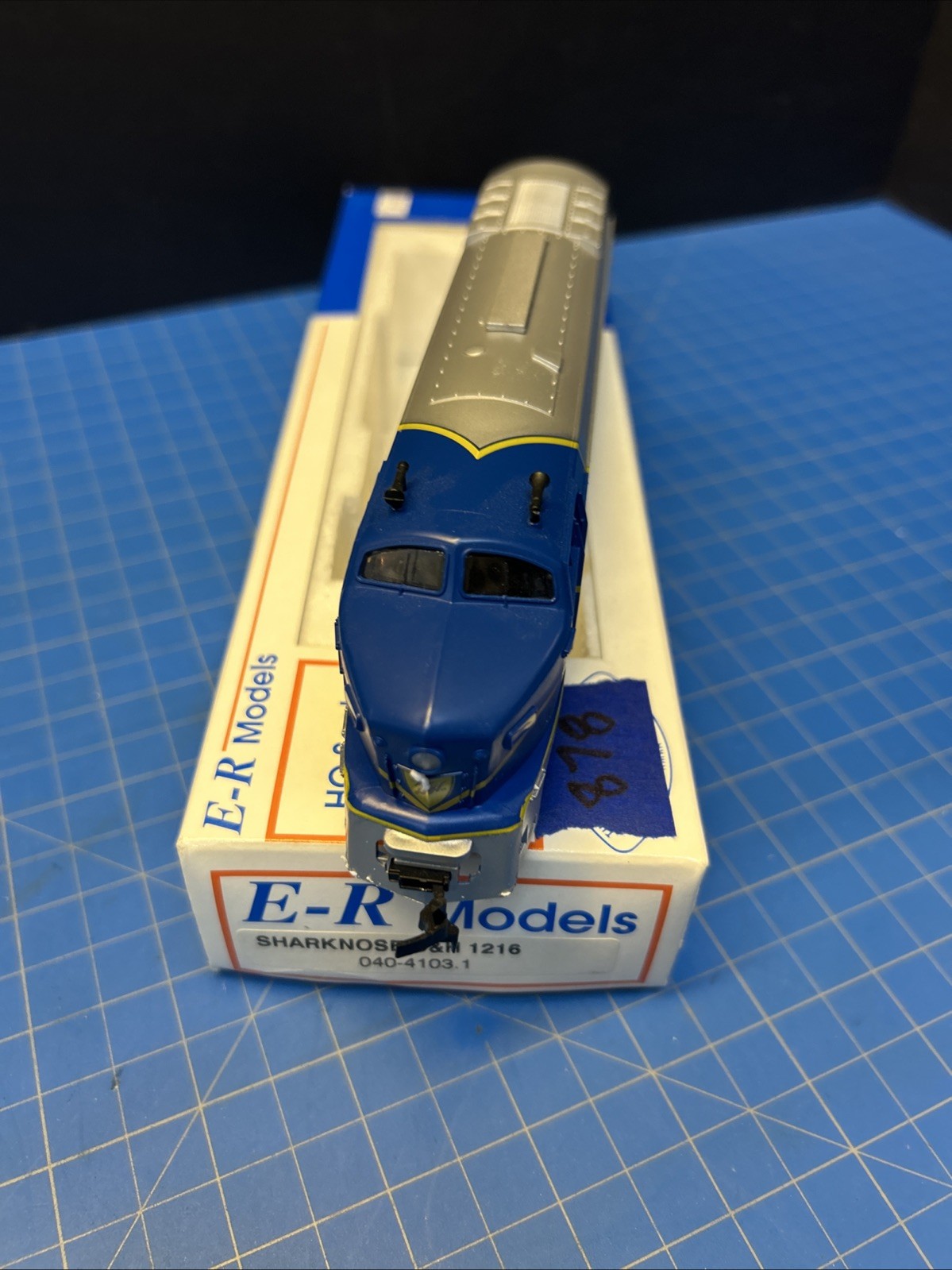 E-R Models HO D&H Sharknose Diesel Locomotive #1216 Runs Great