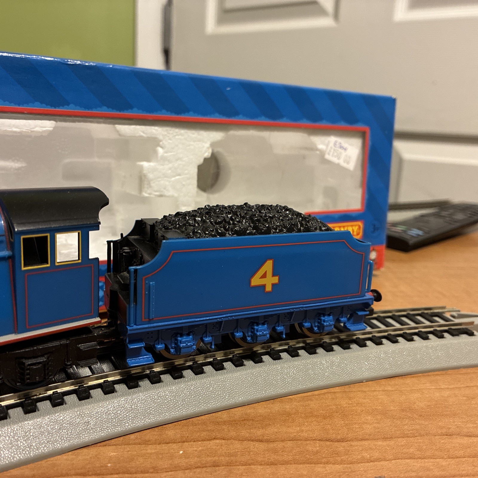 Hornby (OO) R383 Gordon The Big Blue Engine, Thomas & Friends Range.