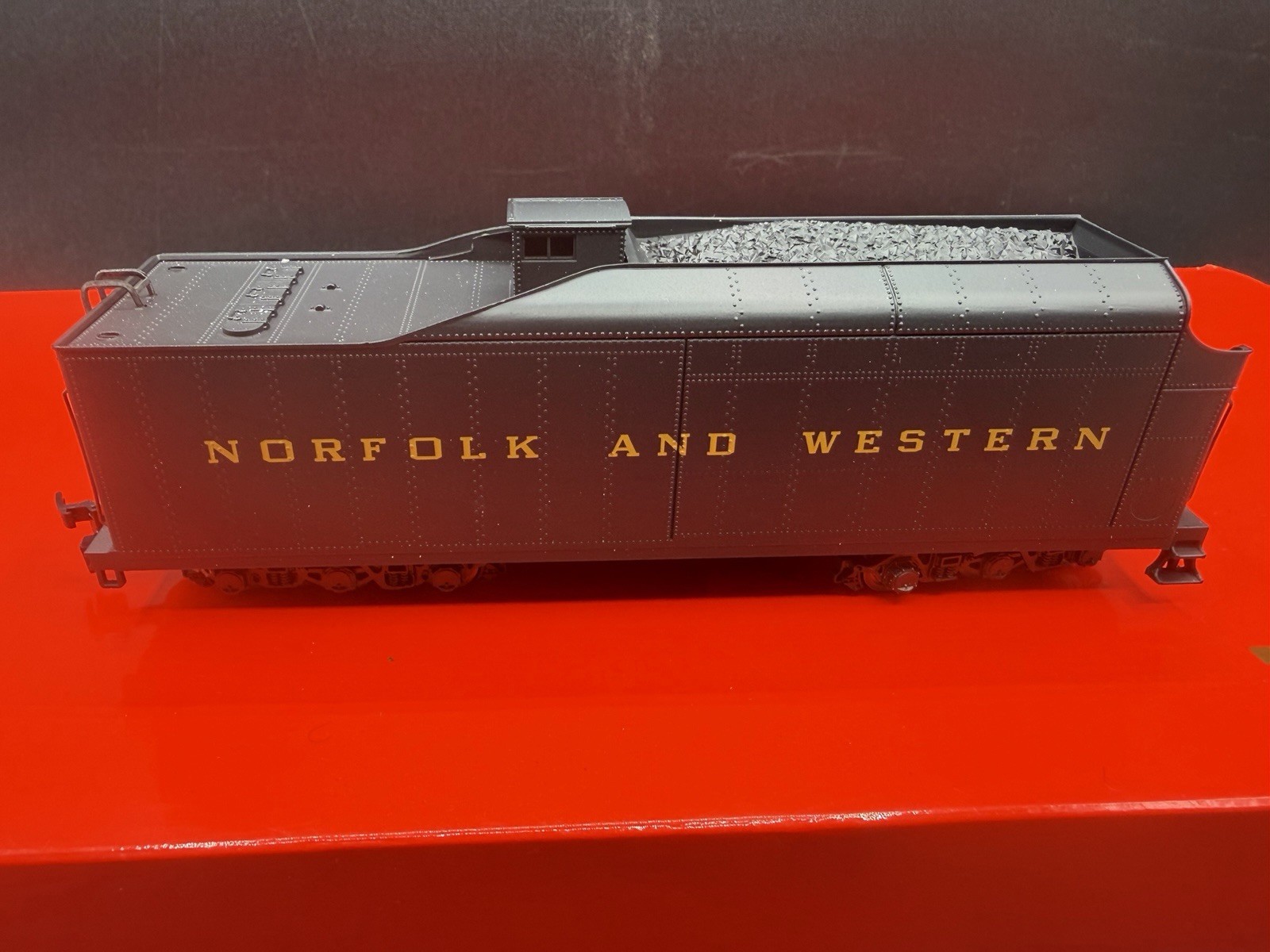 Rivarossi 1593 HO Norfolk and Western Mallet Y6B Locomotive and Tender #2174